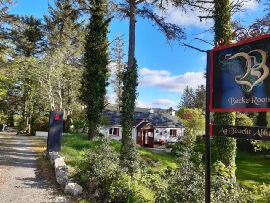 Back2Roots - Beautifully Restored Cottage, Doochary Exteriér fotografie