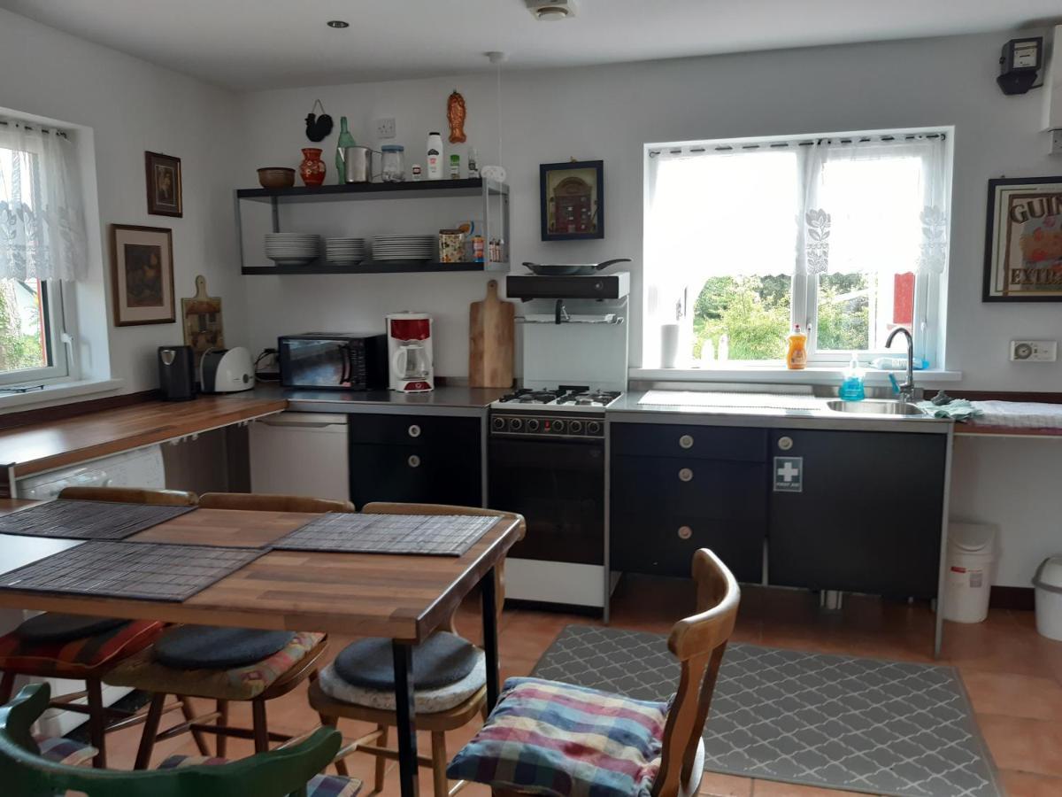 Back2Roots - Beautifully Restored Cottage, Doochary Exteriér fotografie