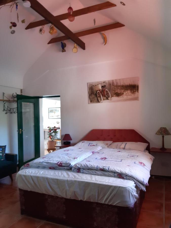 Back2Roots - Beautifully Restored Cottage, Doochary Exteriér fotografie